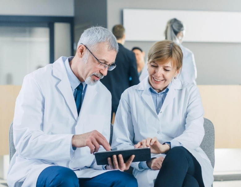 Experienced healthcare investment advisors